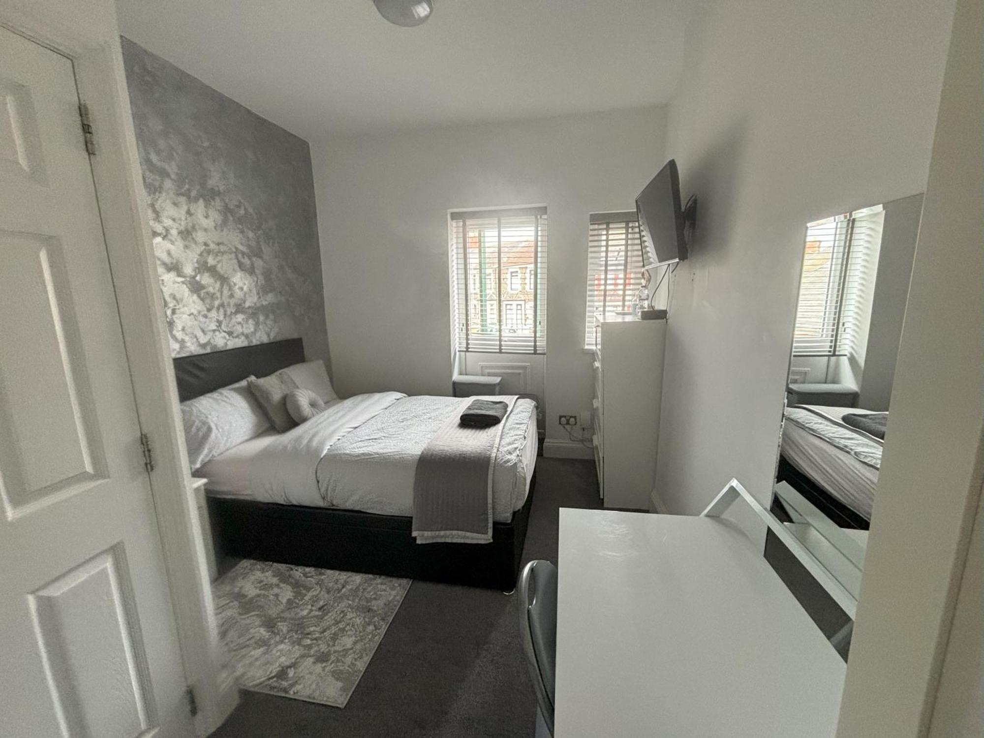 Copperfield Homestay Cardiff Buitenkant foto