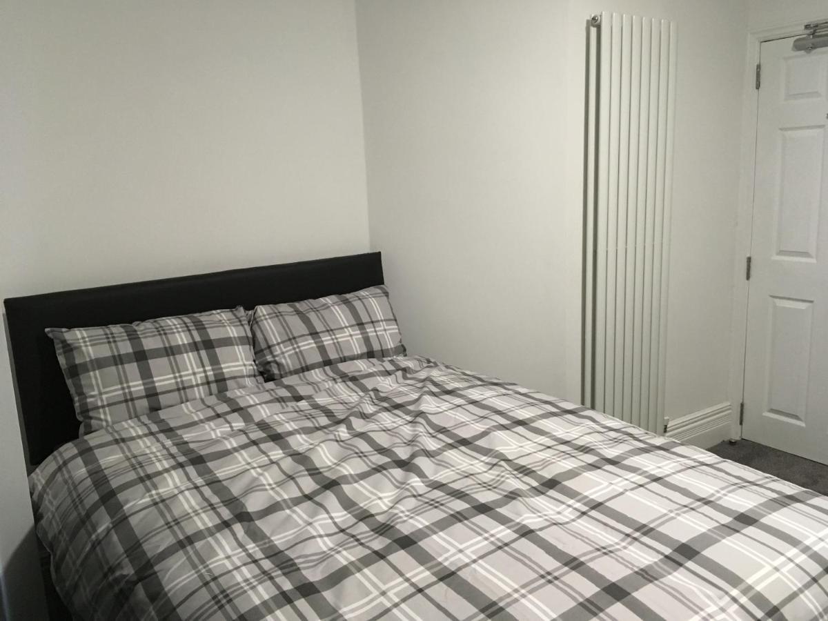 Copperfield Homestay Cardiff Buitenkant foto